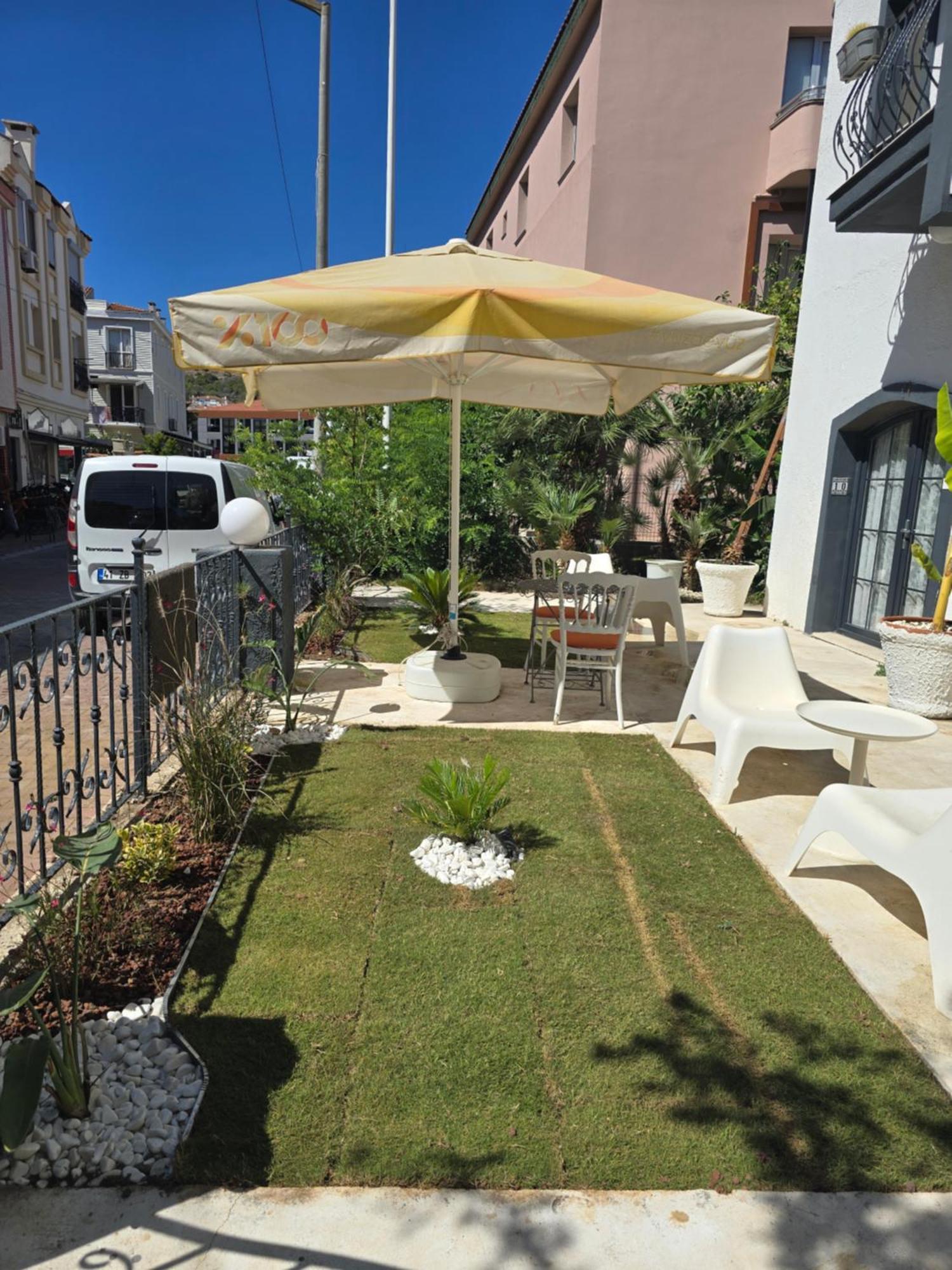 Marina Sahil Hotel Çeşme Exteriör bild