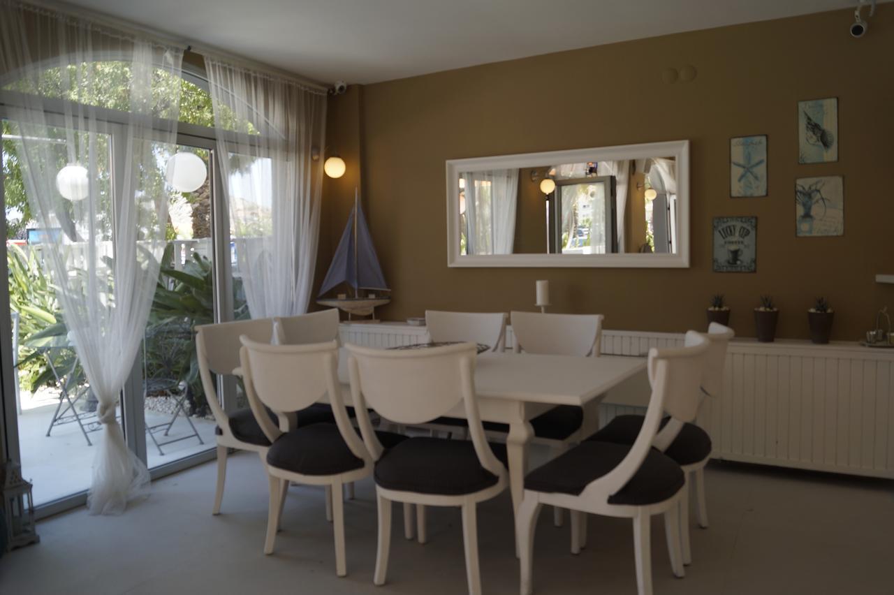 Marina Sahil Hotel Çeşme Exteriör bild